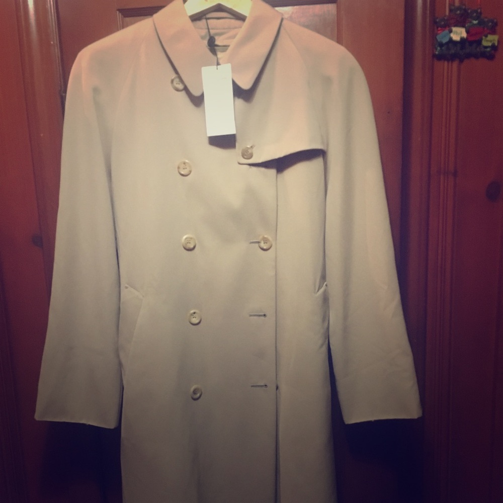 Burberry London Trench Coat Jaime